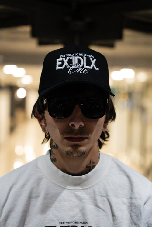 BLACK ESSENTIAL CAP