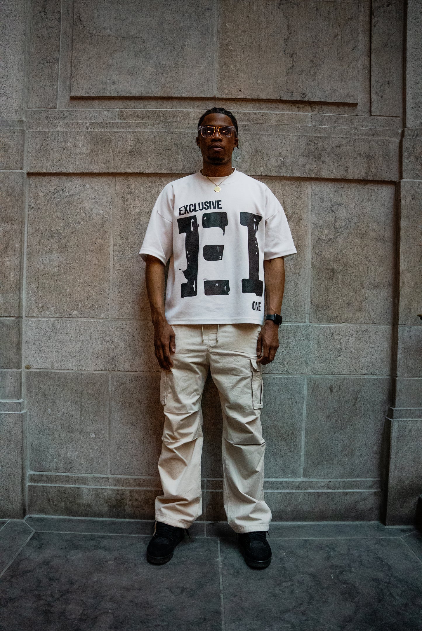 SX24 WHITE DROP TEE.